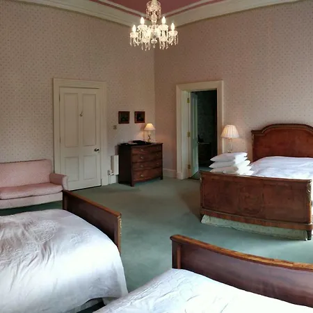 Rocketts Castle Hotel
