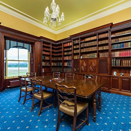 Rocketts Castle Hotel *
